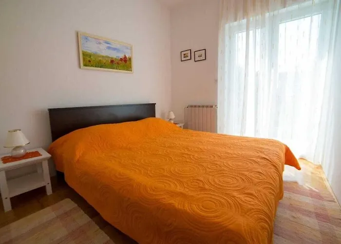 In Pore With Swimming Pool Feriehus *