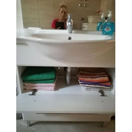 In Pore With Swimming Pool Vakantiehuis